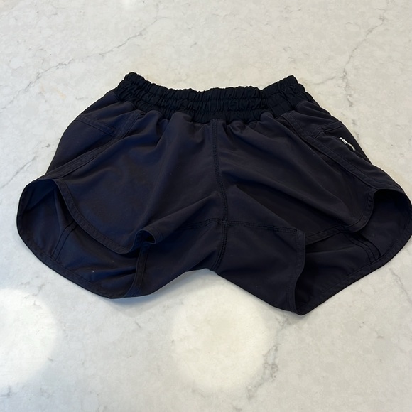 Lululemon Run: Track Attack Short size 2 - Picture 4 of 8